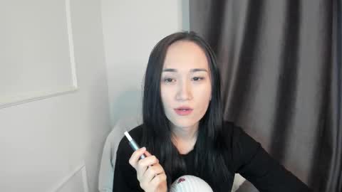 Snapshot of ae_nie chatting on 13, 10, 2025 Aenie online show from 13, 10, 2025