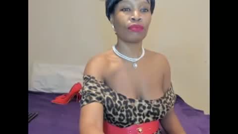 Snapshot of aficangagqueen chatting on 23, 4, 2026 AfricanSquirtQueen online show from 23, 4, 2026