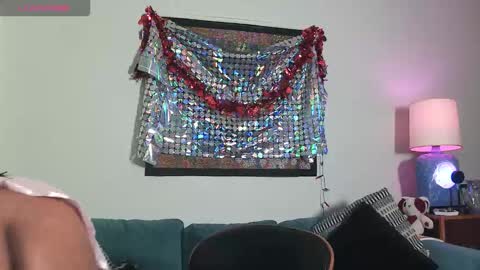 Ms. Livvy Kinka online show from 22, 2, 2026