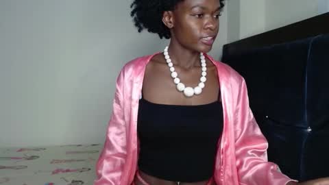 Snapshot of africas_booty842808 chatting on 20, 9, 2025 Mia online show from 20, 9, 2025