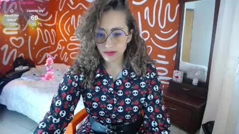 Snapshot of afrodita_solis chatting on 2, 6, 2026 afrodita_solis online show from 2, 6, 2026