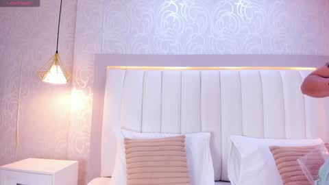 A F R O D I T A  online show from 18, 12, 2024