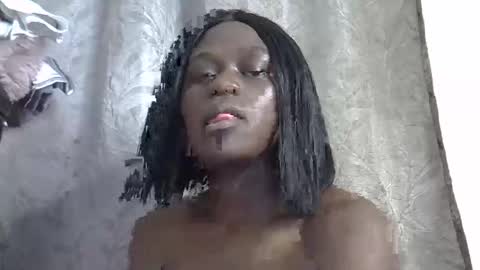 pink  and josphen online show from 22, 3, 2026