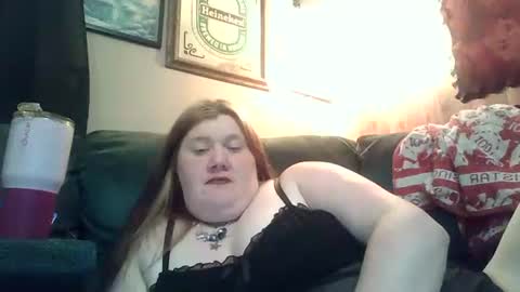 Snapshot of afterhoursangle35 chatting on 27, 4, 2026 Babygirls353637 online show from 27, 4, 2026