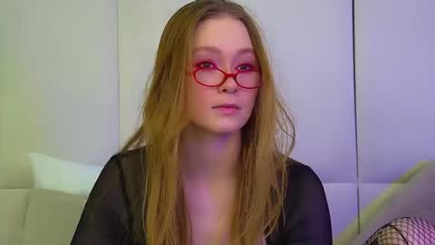 AgataFoxley online show from 2, 2, 2026