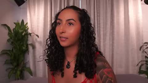 Snapshot of agatha_collinss chatting on 23, 6, 2026 Val inst agatha clls online show from 23, 6, 2026