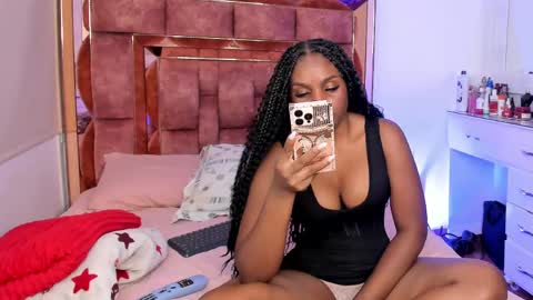Snapshot of agatha_morrison1 chatting on 2, 6, 2026 Agatha online show from 2, 6, 2026