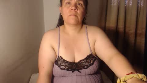 Snapshot of agathaaaa chatting on 6, 5, 2026 online show from 6, 5, 2026