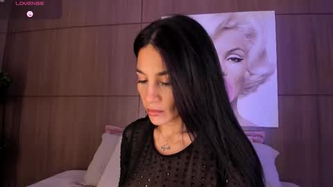    online show from 3, 11, 2025