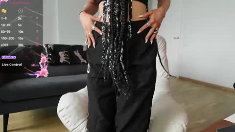 Snapshot of agelina_summer chatting on 14, 5, 2026 Agelina Lilly Laura online show from 14, 5, 2026