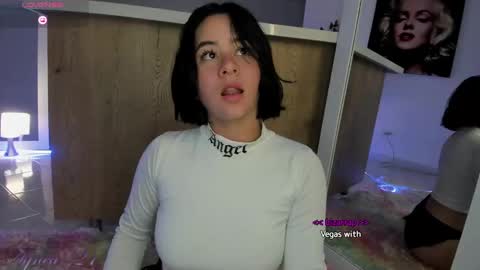Snapshot of agnes_21 chatting on 18, 1, 2025 ines online show from 18, 1, 2025