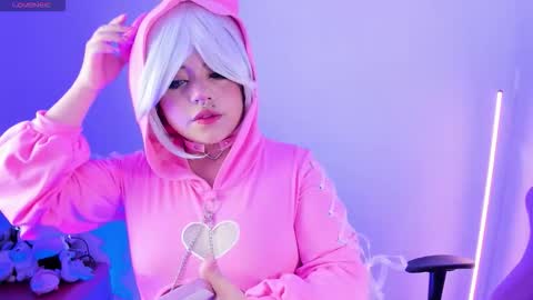 Snapshot of ahri_elderwood chatting on 14, 1, 2026 Ahri help me get to 100 online show from 14, 1, 2026