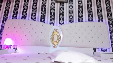 aidasina online show from 16, 9, 2025