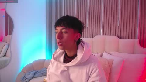 Aiden online show from 4, 3, 2026