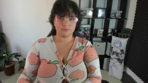 Snapshot of aikadreams chatting on 15, 1, 2025 Catalina online show from 15, 1, 2025