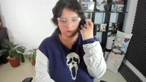 Snapshot of aikadreams chatting on 28, 1, 2025 Catalina online show from 28, 1, 2025