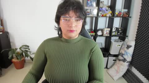 Snapshot of aikadreams chatting on 5, 2, 2025 Catalina online show from 5, 2, 2025