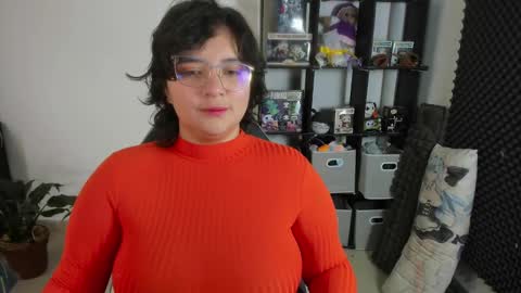 Snapshot of aikadreams chatting on 2, 3, 2025 Catalina online show from 2, 3, 2025