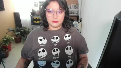 Snapshot of aikadreams chatting on 11, 9, 2025 Catalina online show from 11, 9, 2025