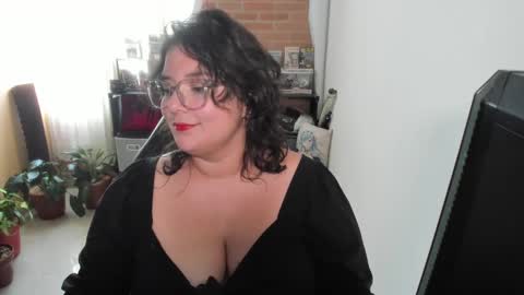 Snapshot of aikadreams chatting on 19, 9, 2025 Catalina online show from 19, 9, 2025