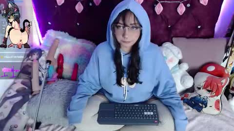 Snapshot of aiko_yagami chatting on 9, 10, 2025 Aiko online show from 9, 10, 2025