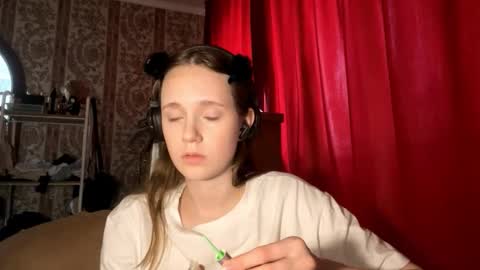 Kira online show from 13, 10, 2025