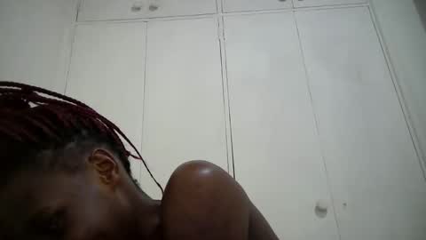 Snapshot of aileeya chatting on 3, 5, 2026 aileez online show from 3, 5, 2026