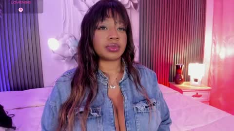 Snapshot of ailynblaze_ chatting on 17, 5, 2026 Ailyn Blaze online show from 17, 5, 2026