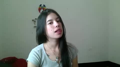 Snapshot of aine_ileana chatting on 2, 5, 2026 J online show from 2, 5, 2026