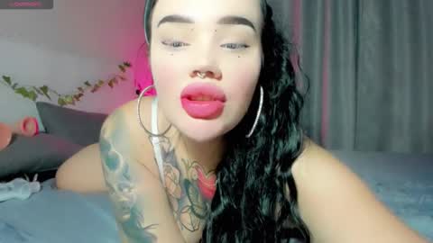 Snapshot of aira_vi chatting on 9, 10, 2025 Aira online show from 9, 10, 2025