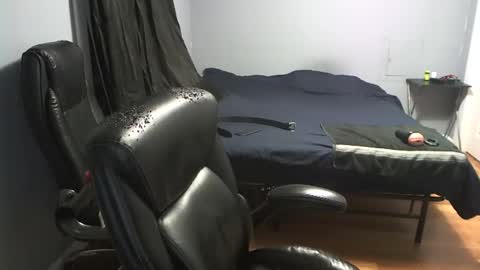 Daddy online show from 4, 3, 2026