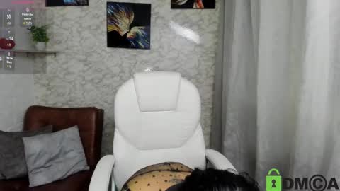 Snapshot of aisha__cambell chatting on 19, 11, 2025 aisha__cambell online show from 19, 11, 2025