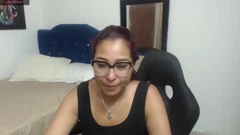 aisha_french online show from 7, 4, 2026