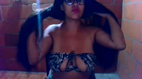 aisha koswell3 online show from 19, 11, 2025