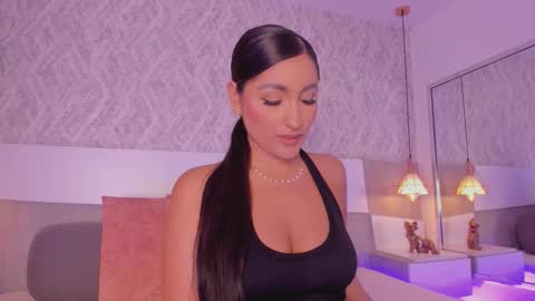 Snapshot of aishapeyton chatting on 18, 11, 2025 Aisha online show from 18, 11, 2025