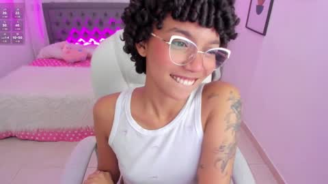 Snapshot of aitana_kahlo chatting on 10, 9, 2025 Aitana online show from 10, 9, 2025