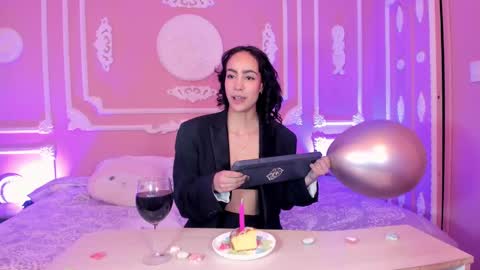 Snapshot of aitanajohns chatting on 22, 10, 2025 Aitana online show from 22, 10, 2025