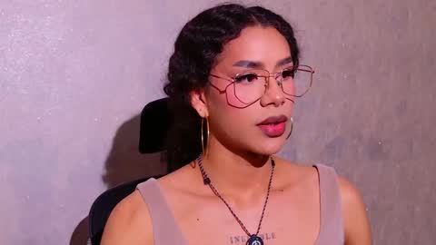 Snapshot of aivadumont chatting on 8, 2, 2026 Queen Dumont online show from 8, 2, 2026