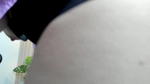 Aixa Burgos online show from 6, 12, 2024