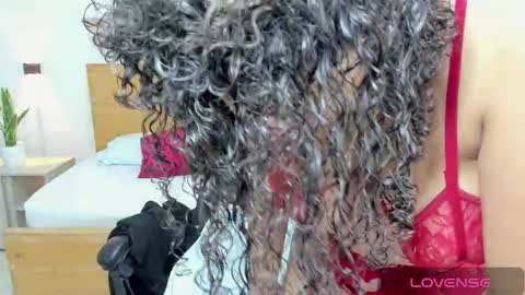 Aixa Burgos online show from 7, 3, 2025