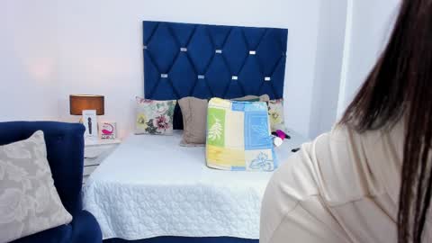 Snapshot of akirafallk_ chatting on 4, 10, 2025 Akira online show from 4, 10, 2025