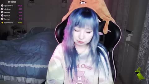 akirahartyx online show from 13, 2, 2025