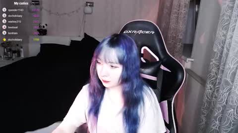 akirahartyx online show from 25, 3, 2026