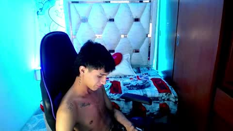 Akyra latin online show from 31, 3, 2026