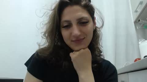 Snapshot of akyragrace chatting on 17, 5, 2026 akyragrace online show from 17, 5, 2026