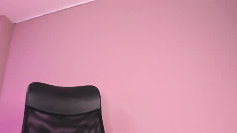 Alahia  online show from 26, 2, 2025