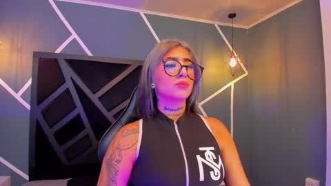 Snapshot of alahia_dangelo_ chatting on 23, 9, 2025 ALAHIA online show from 23, 9, 2025