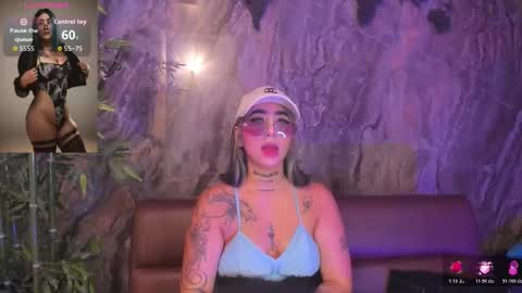 Snapshot of alahia_dangelo_ chatting on 22, 10, 2025 ALAHIA online show from 22, 10, 2025