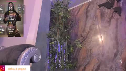 Snapshot of alahia_dangelo_ chatting on 9, 11, 2025 ALAHIA online show from 9, 11, 2025