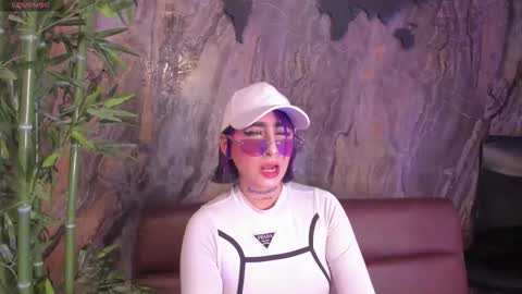 Snapshot of alahia_dangelo_ chatting on 15, 11, 2025 ALAHIA online show from 15, 11, 2025